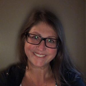 Meet your Posher, Fatima